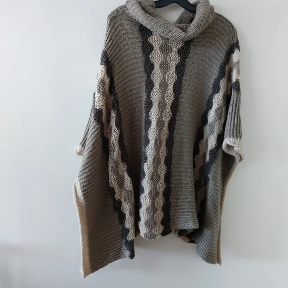 Point zero poncho size M - Picture 2 of 5